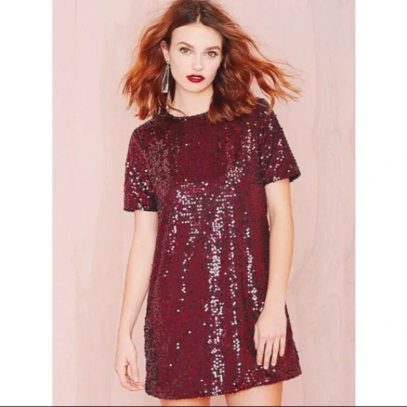 motel burgundy dress Gabriela Midi Dress in Botanical Flower Maroon , V Neck , Plunge Neckline